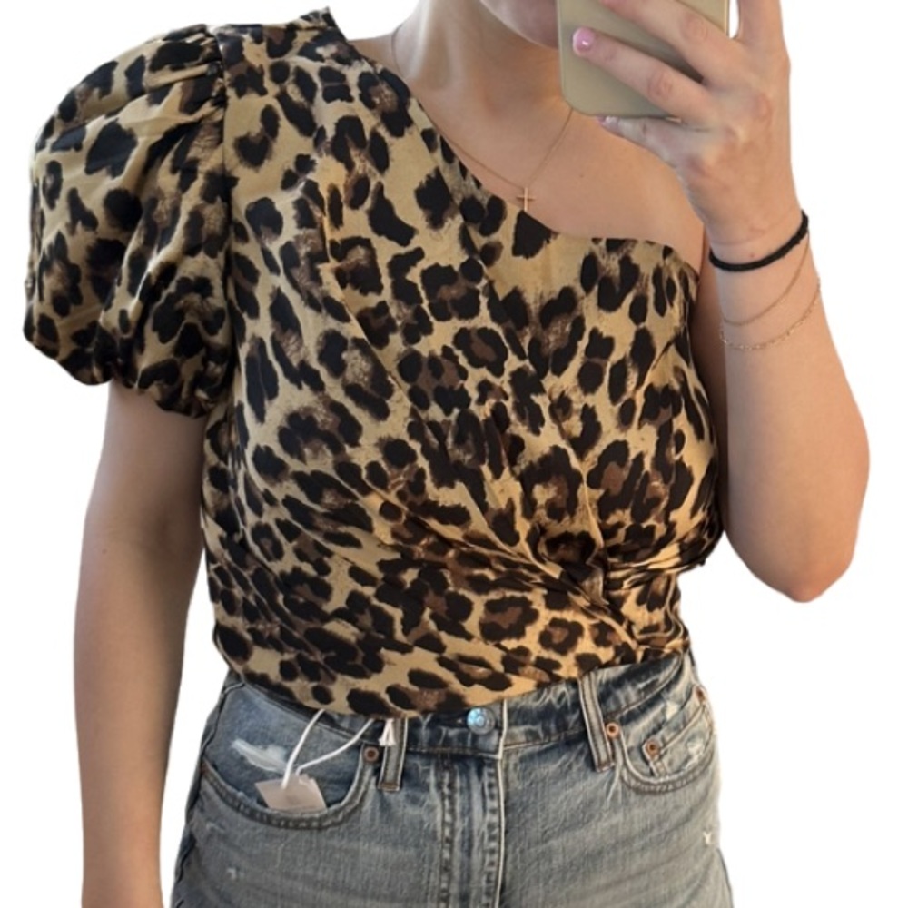 One Shoulder Cheetah Top - M